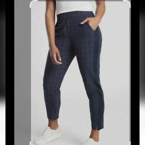 Athleta Women's Brooklyn navy box design Ankle Pants Size 10 Mew without tags